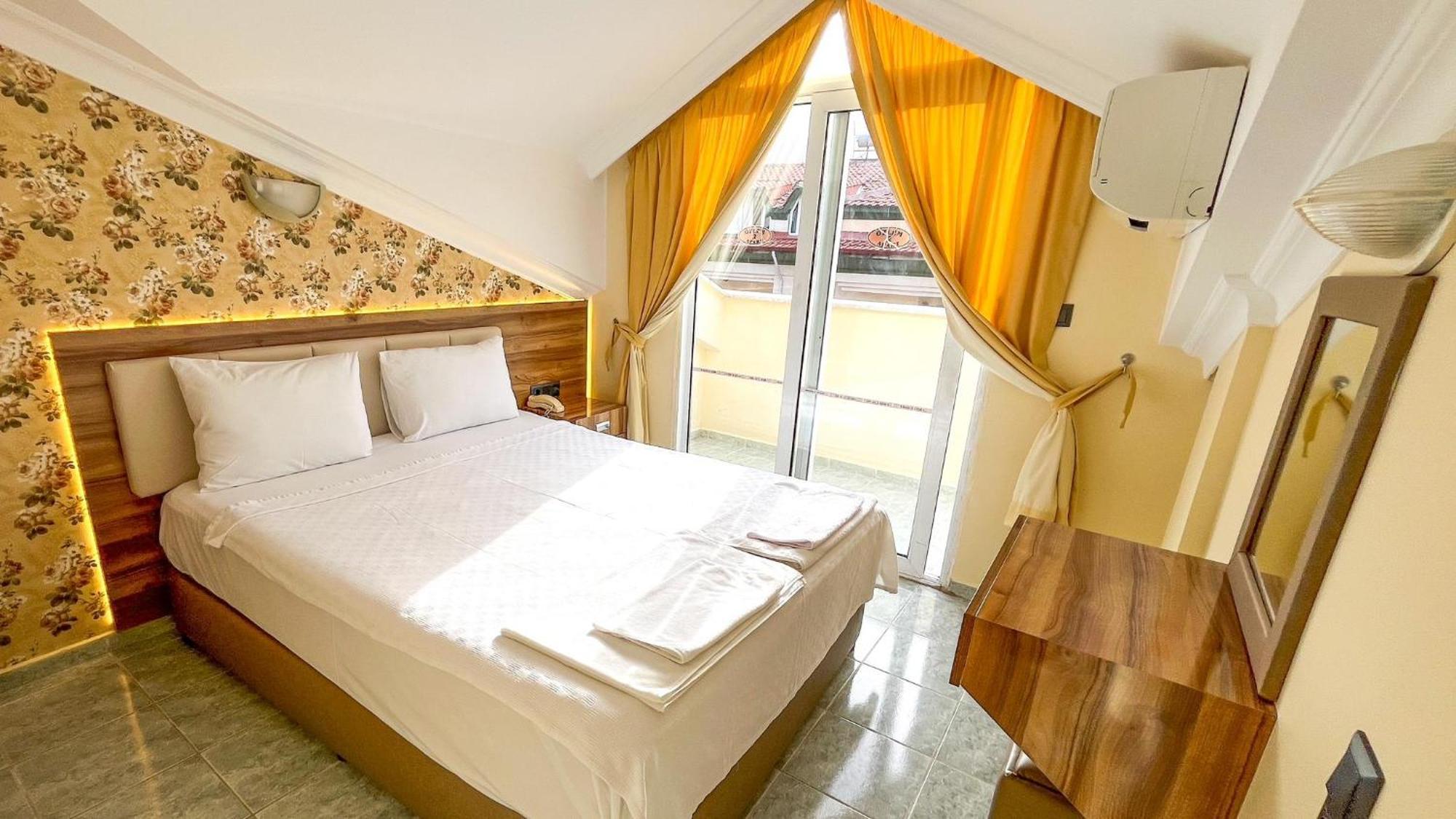 Ozlem 2 Apart Hotel Marmaris Exterior photo