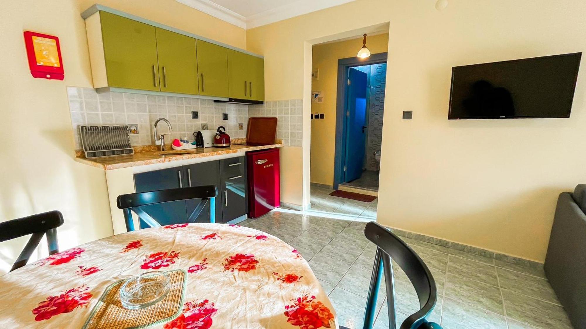 Ozlem 2 Apart Hotel Marmaris Exterior photo